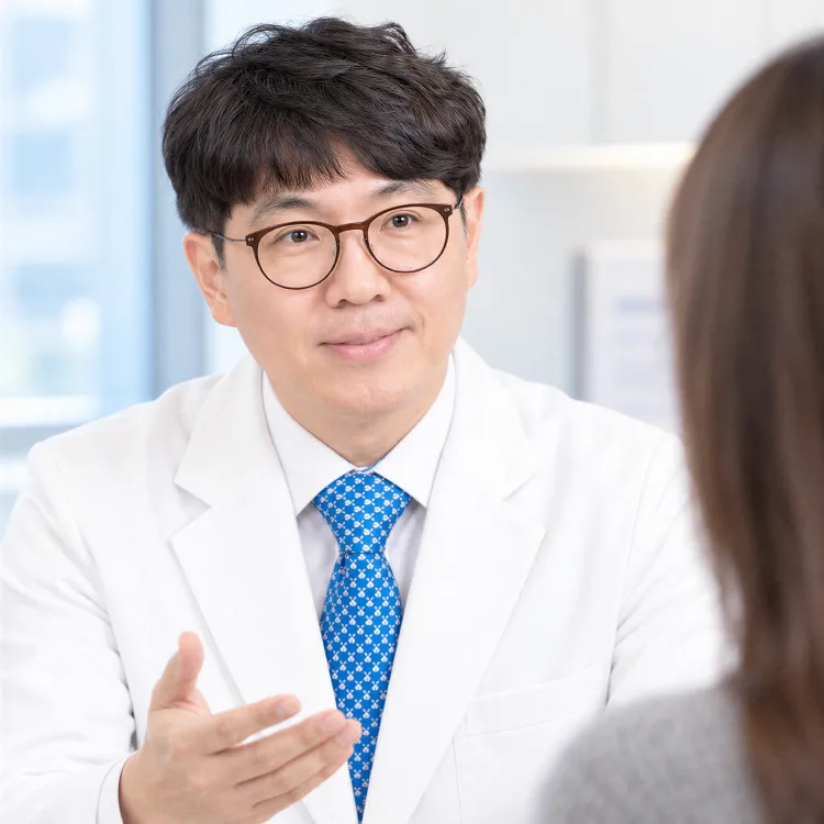 김택훈 원장 두피치료 상담